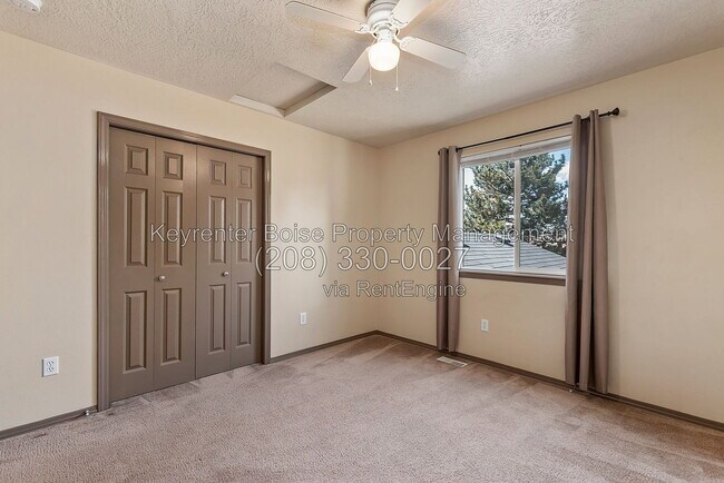 Building Photo - 3354 W Wave Dr