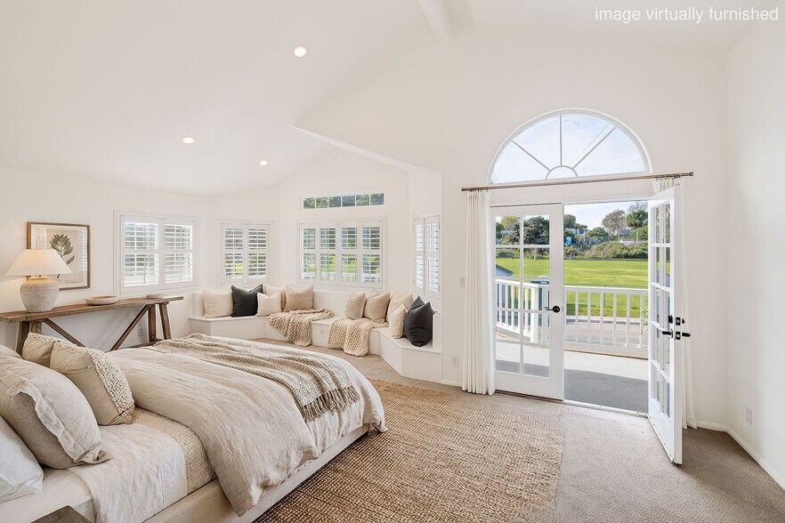 Building Photo - 1504 N Poinsettia Ave