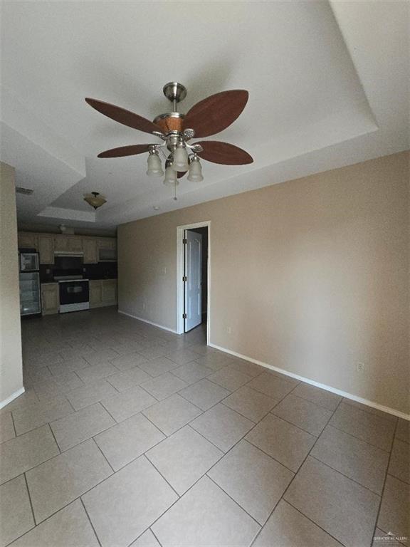 Building Photo - 12 Oasis Dr