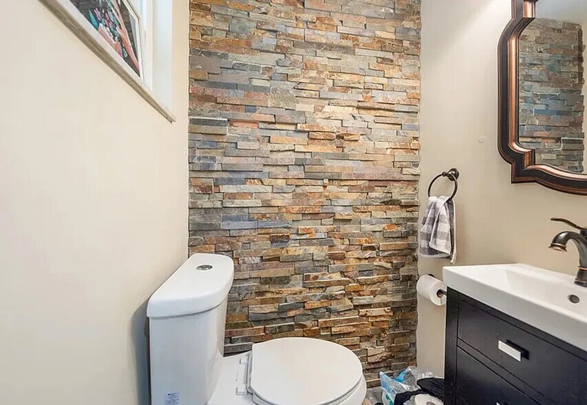 Building Photo - 220 Mount Lebanon Blvd