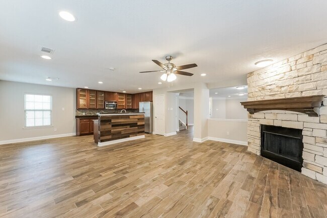 Building Photo - 19235 Danphe Landing Ct