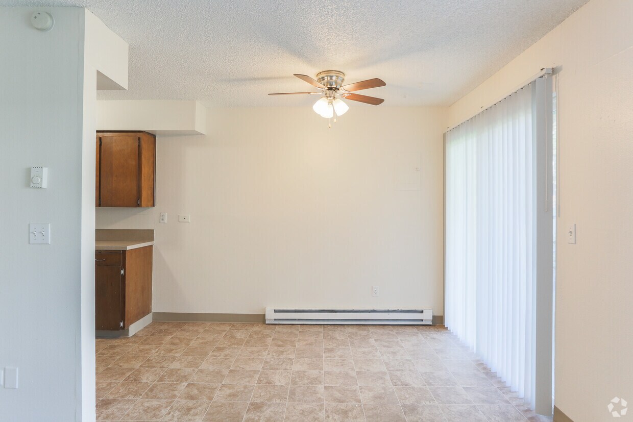 Royal Crest Apartments Beaverton Or Apartment Finder