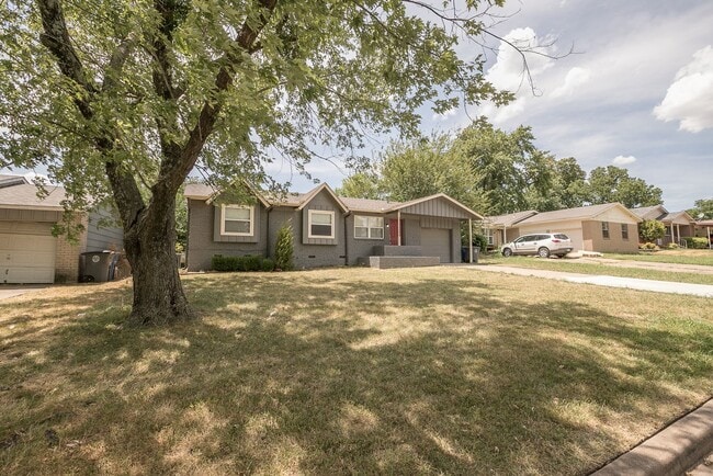 Building Photo - Cute Tulsa Home Coming Soon! 3 bedrooms and 1 bath