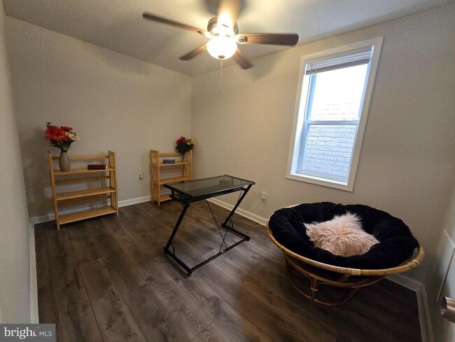 Building Photo - 457 N Edgewood St