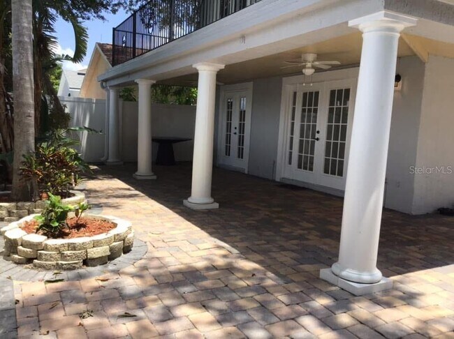 Building Photo - 3291 Brewster Dr