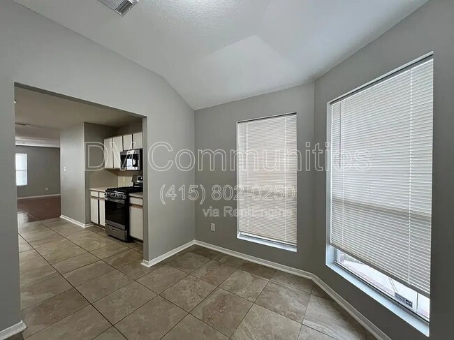 Building Photo - 7310 Foxbrook Dr