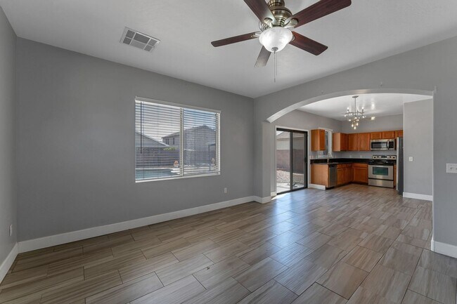 Building Photo - Charming 3BR House in Apache Junction