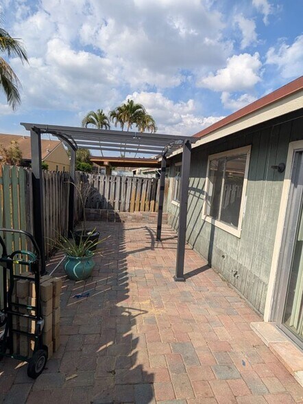 Building Photo - 4755 Orleans Ct