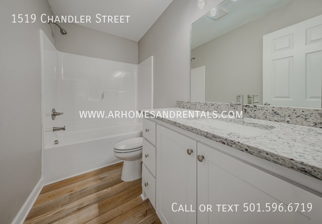 Building Photo - 1519 Chandler St