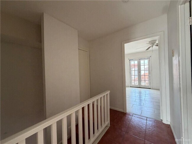 Building Photo - 35 Beech Ave
