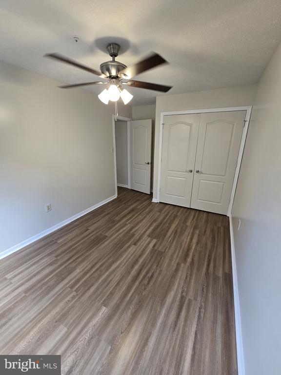 Building Photo - 6328 S Lake Ct