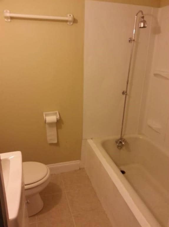 Building Photo - 165 Little St SE