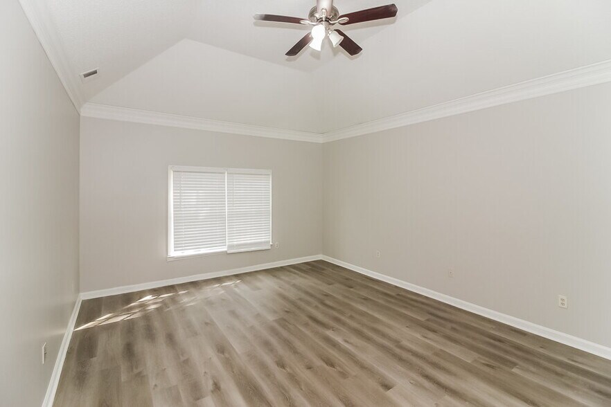 Building Photo - 269 Locust Grove Dr