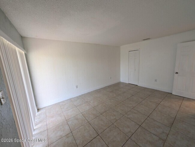 Building Photo - 3645 Barna Ave
