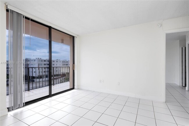 Building Photo - 16751 NE 9th Ave