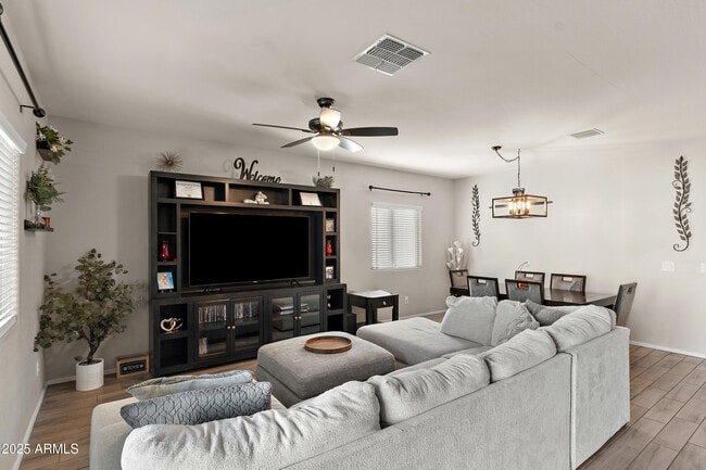 Building Photo - 242 Pacific Dr