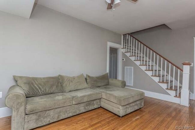 Building Photo - Cozy Home in Hopewell!