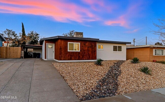Building Photo - 6251 Arapaho Rd