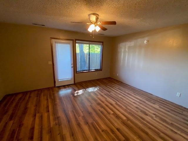 Building Photo - 776 N Storer Ave