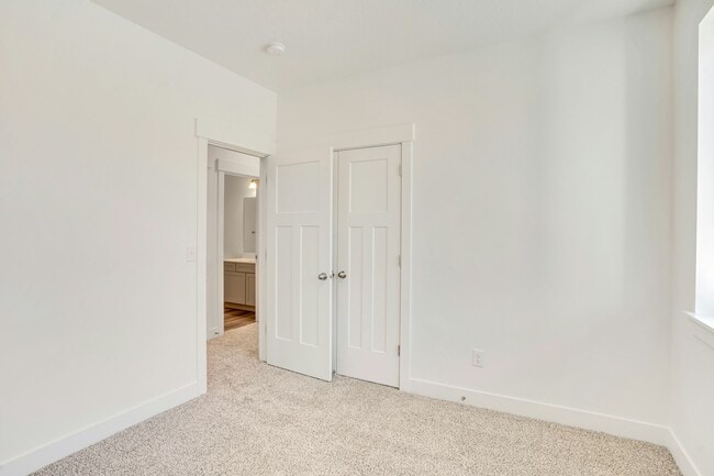 Building Photo - 3325 W 1830 N