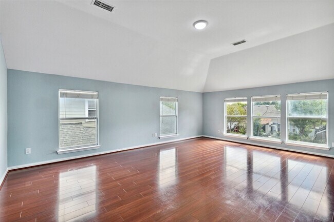 Building Photo - 1506 Mossy Glen Ct
