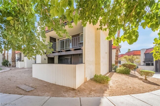 Building Photo - 1405 Vegas Valley Dr