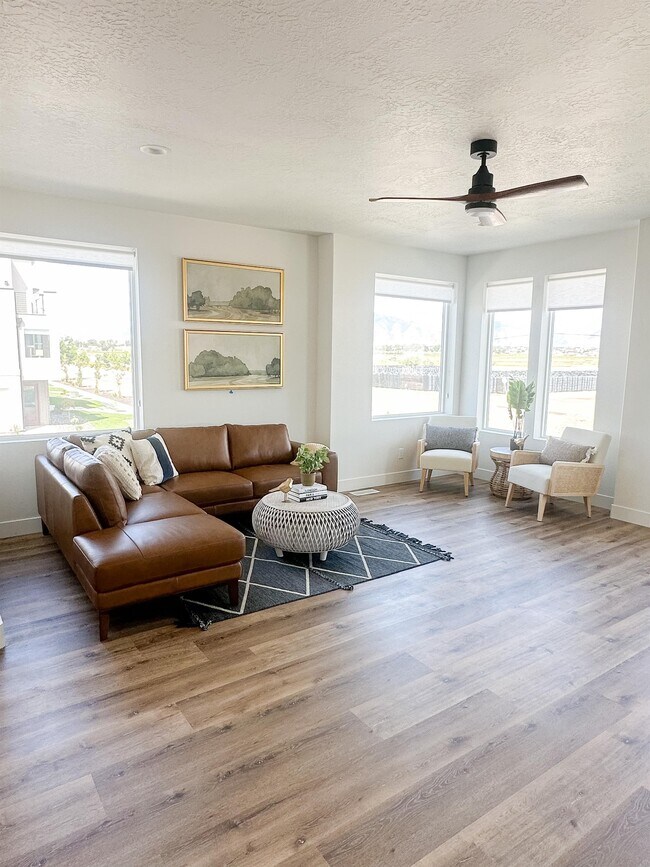 Building Photo - 1798 N 510 W