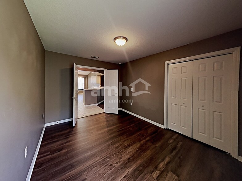 Building Photo - 22611 Roderick Dr