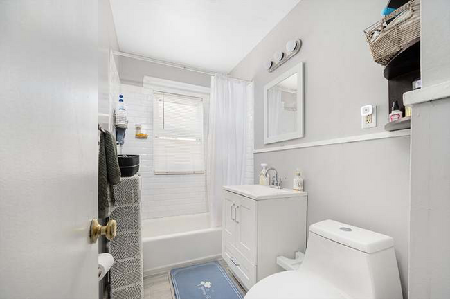 Building Photo - 51 Lithgow St