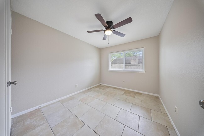 Building Photo - 22619 Pine Mist Ln