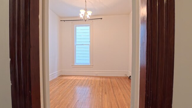 Building Photo - 1818 Webster-