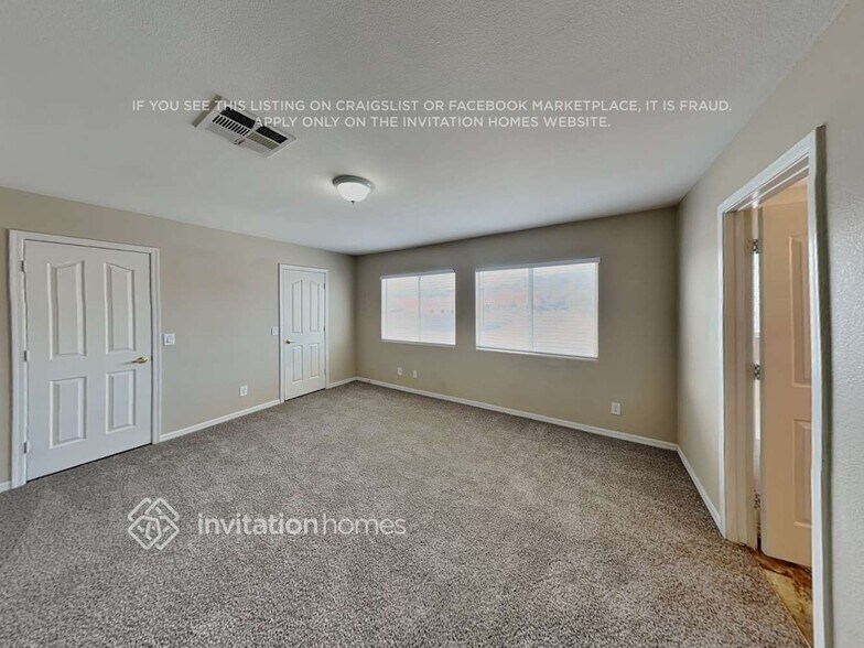 Building Photo - 3703 Funston Way