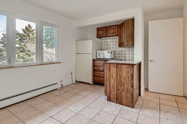 Building Photo - AMAZING LOCATION 4 Bed 2 Bath Home in Boulder!