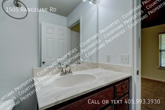 Building Photo - 1505 Rangeline Rd