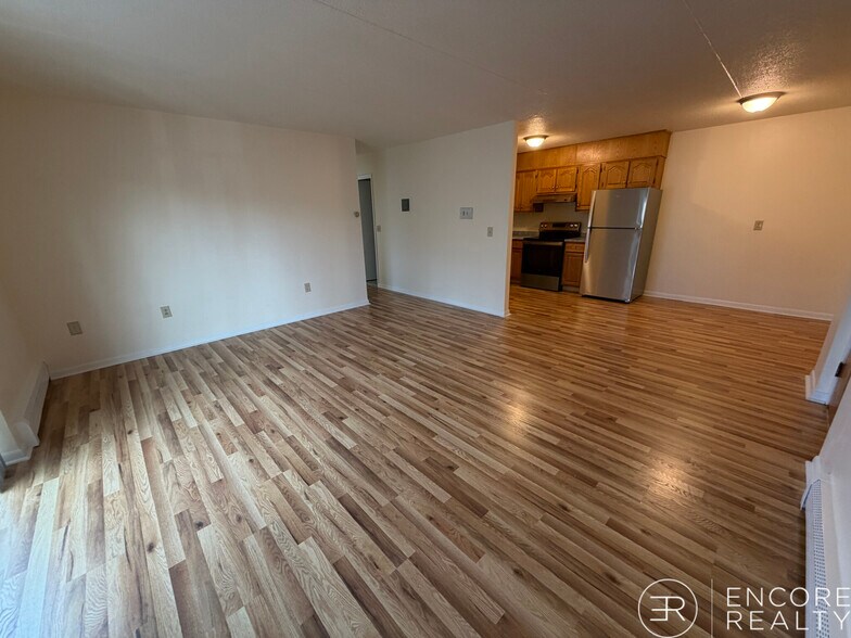 Building Photo - 124 Sutherland Rd