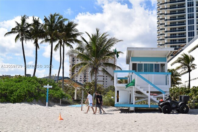 Building Photo - 1849 S Ocean Dr