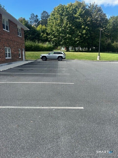 Building Photo - 11 Church Hill Rd