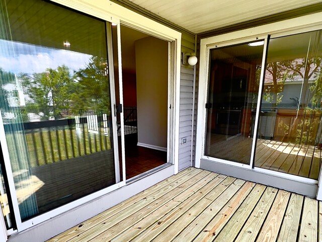 Building Photo - 136 Lilac Ln