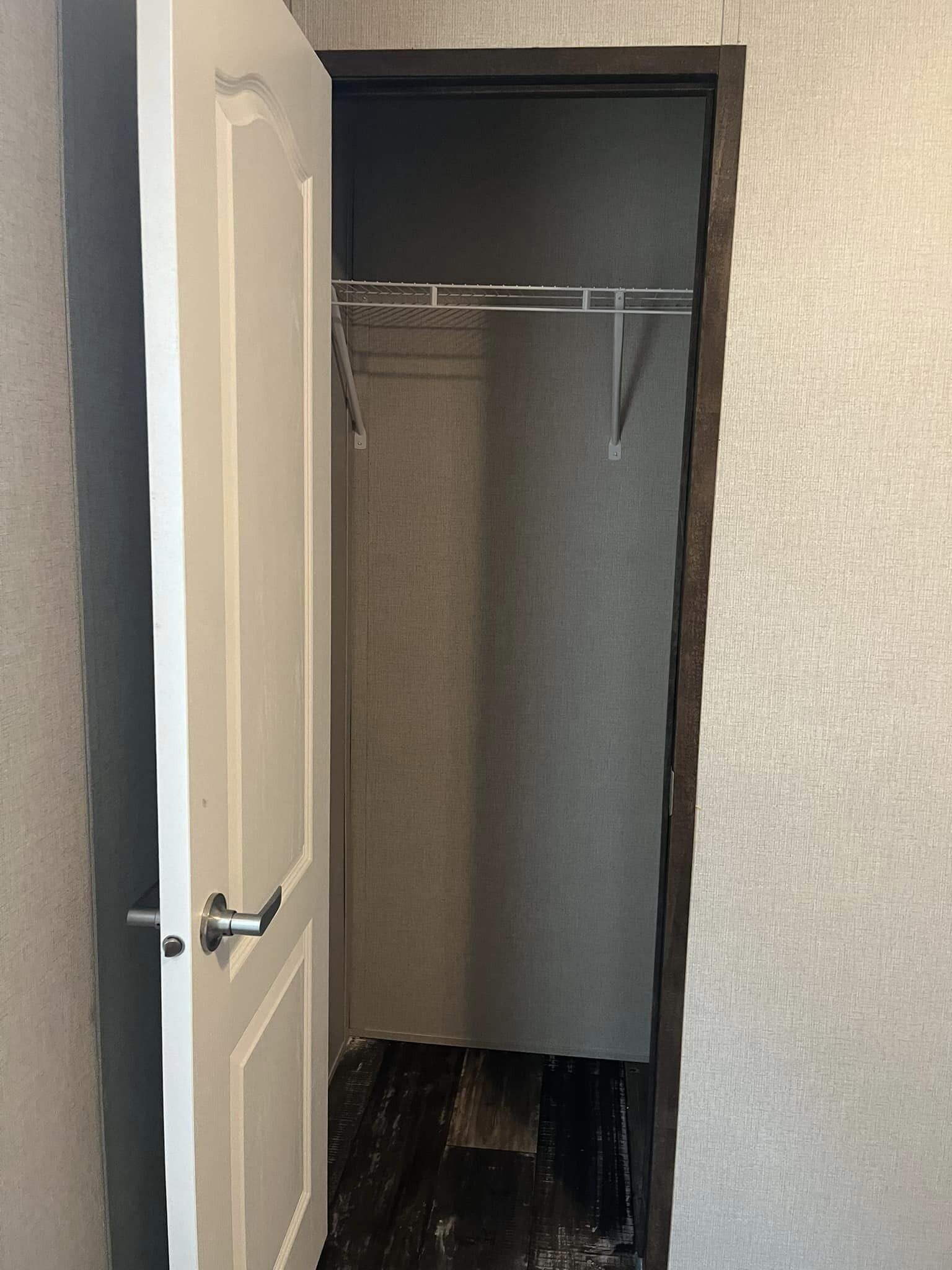 Building Photo - 204 Marie St