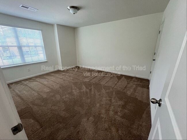Building Photo - 6700 Olivia Wy