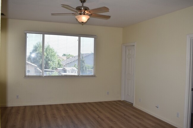 Building Photo - 870 Alabaster Ct