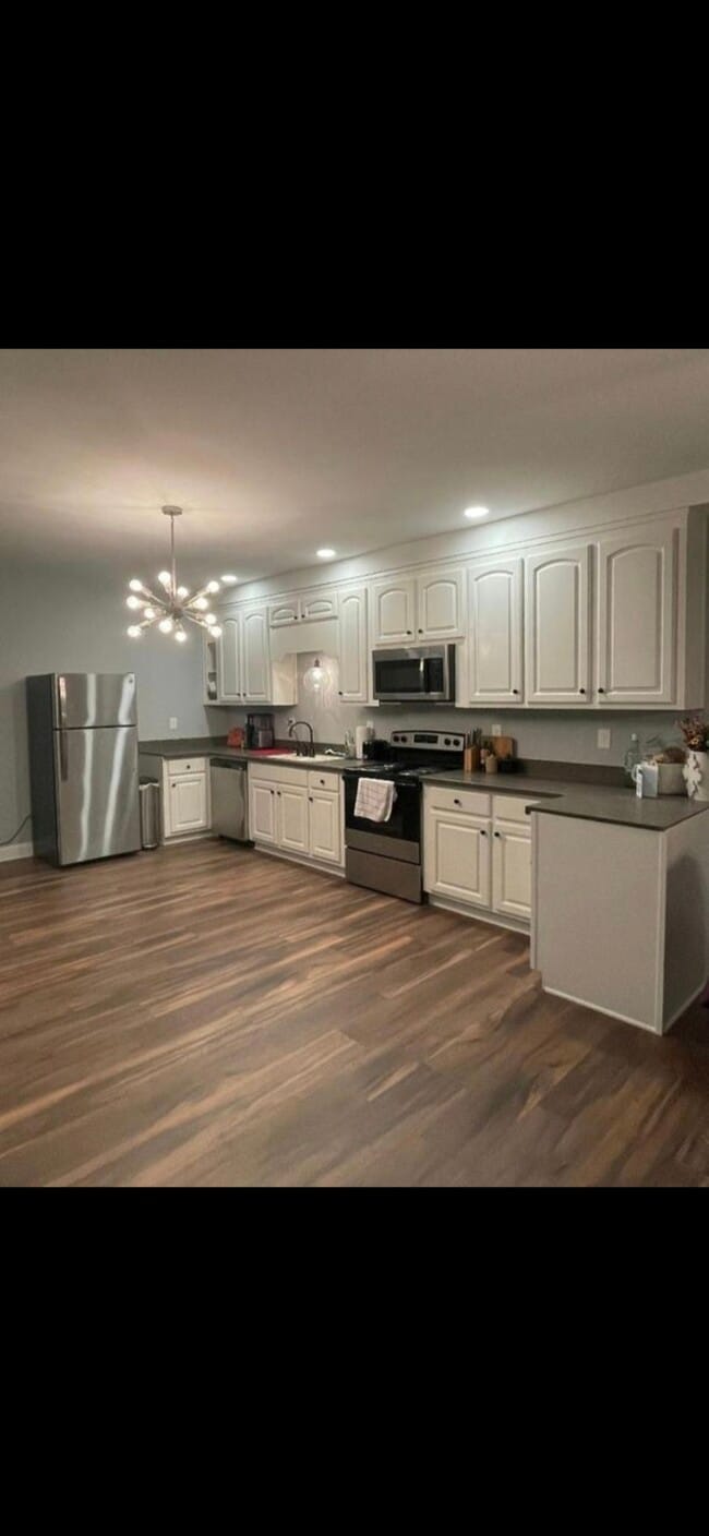 Building Photo - 218 Woodley Ct