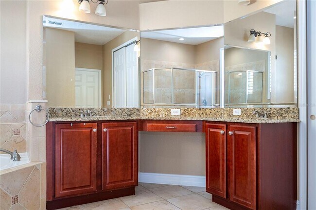 Building Photo - 3119 Falconhill Dr