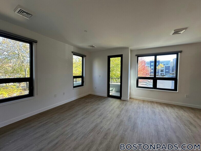 Building Photo - 199 Gardner St