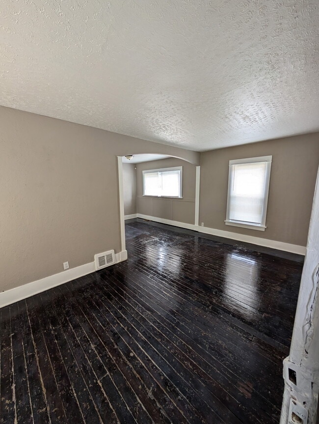 Building Photo - 1705 Burlingame Ave SW