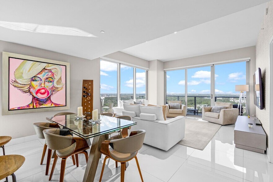 Building Photo - 16385 Biscayne Blvd