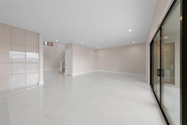 Building Photo - 20422 Southernwood Ave