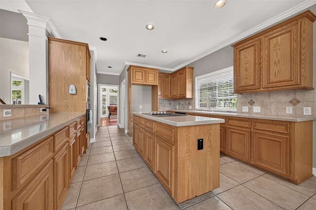 Building Photo - 1715 Lake Quitman Dr