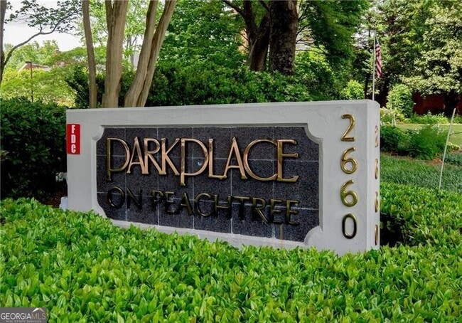 Building Photo - 2660 Peachtree Rd NW