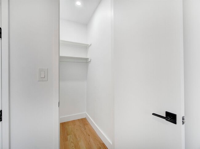 Building Photo - 151 Williams Ave